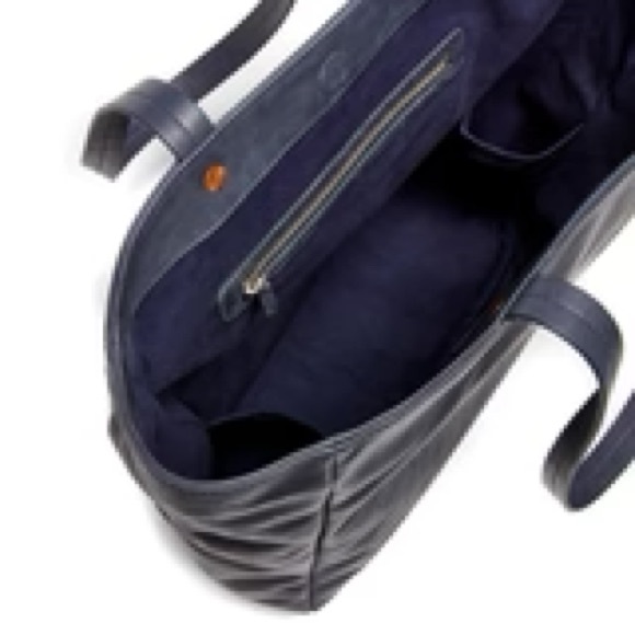 FEED BAG 1 LEATHER TOTE NWT - Picture 4 of 13